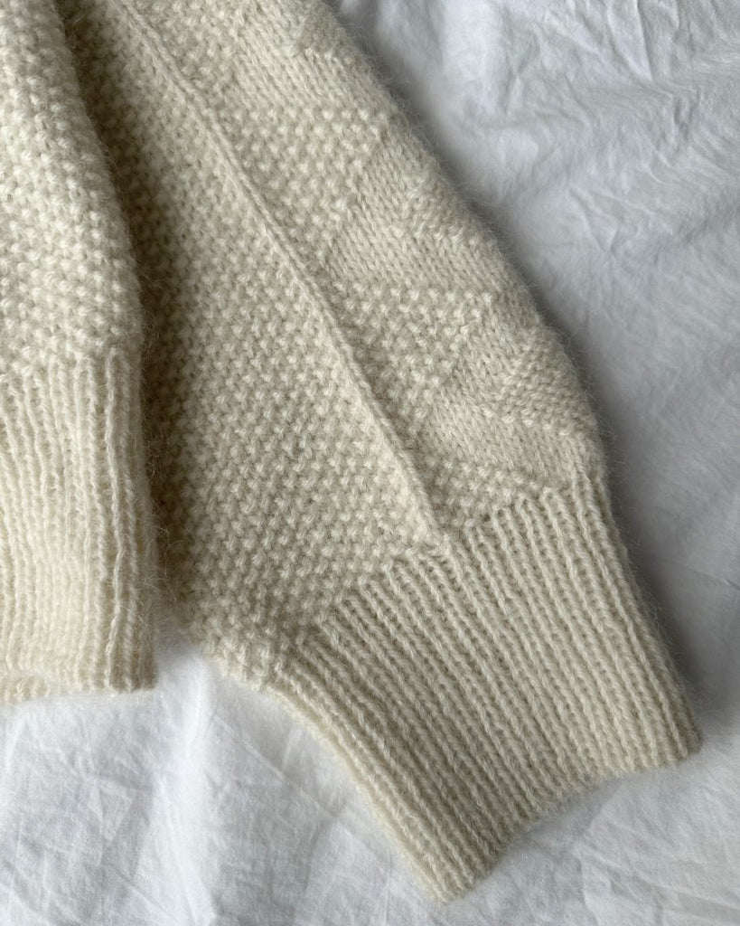 Detaljebillede af hvid Esther Sweater