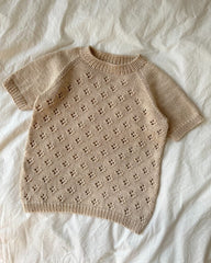 Liggebillede af lys beige Rigmors Sommerbluse