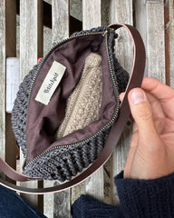 Åbentstående mørkegrå Florence Bag