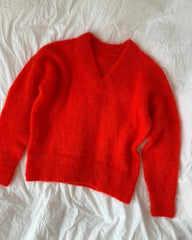 Liggebillede af rød Stockholm Sweater V-neck