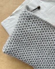 Grå honey purse med lynlås 14 cm