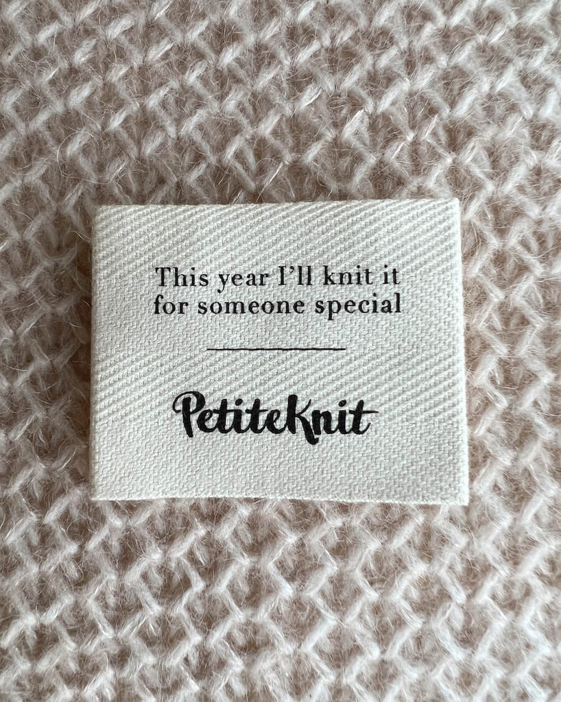"This year I'll knit it for someone special" tekstil label i økologisk bomuld