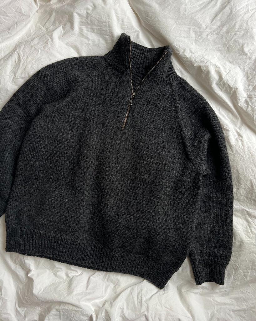 Koksgrå Zipper Sweater Light på dyne